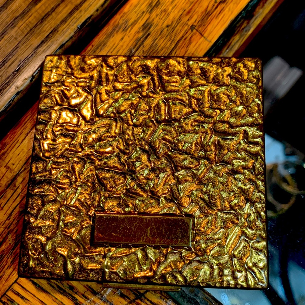 Vintage ELGIN AMERICAN Gold Tone Square Compact with Powder Art Deco